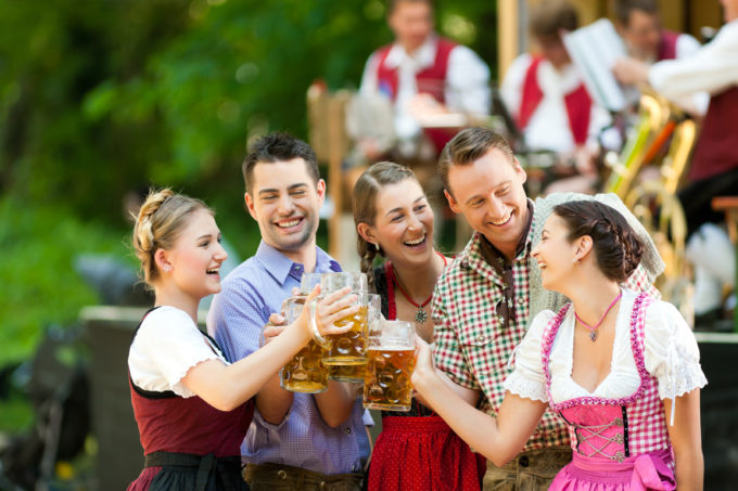 Was kostet ein Maß Bier zum Münchner Oktoberfest
