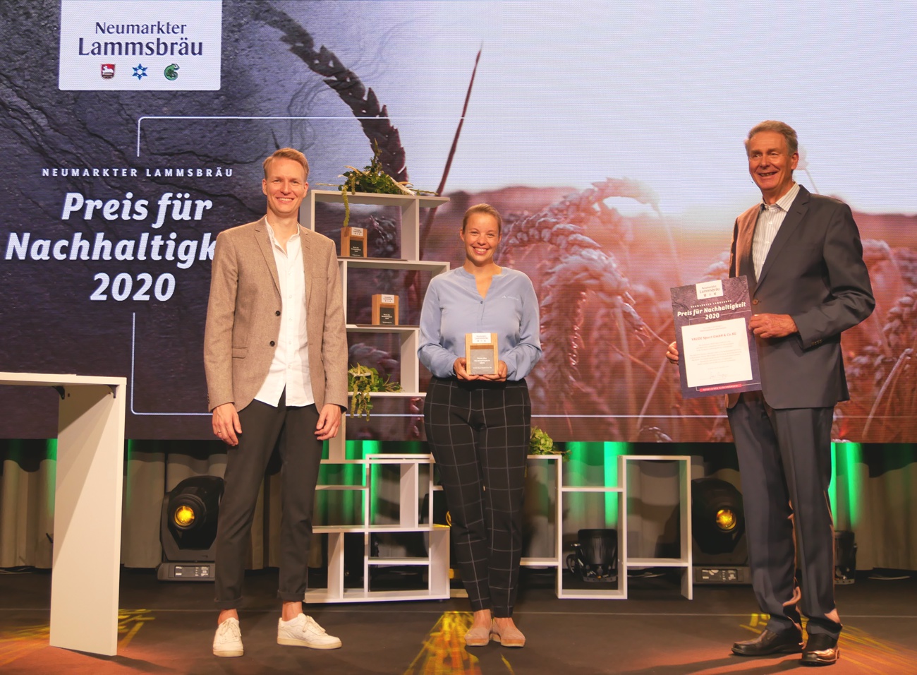 Verleihung des Lammsbräu Nachhaltigkeitspreises 2020 an den Outdoor-Ausrüster VAUDE aus Tettnang